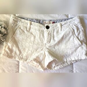 SO White Cotton Shorts Eyelet Design Size 3